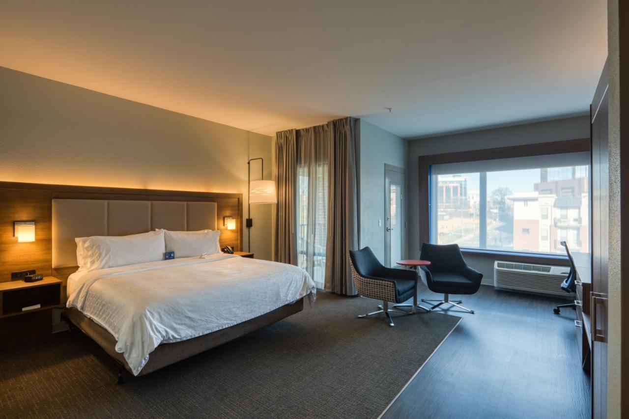 Holiday Inn Express & Suites - Charlotte - South End By Ihg Bagian luar foto