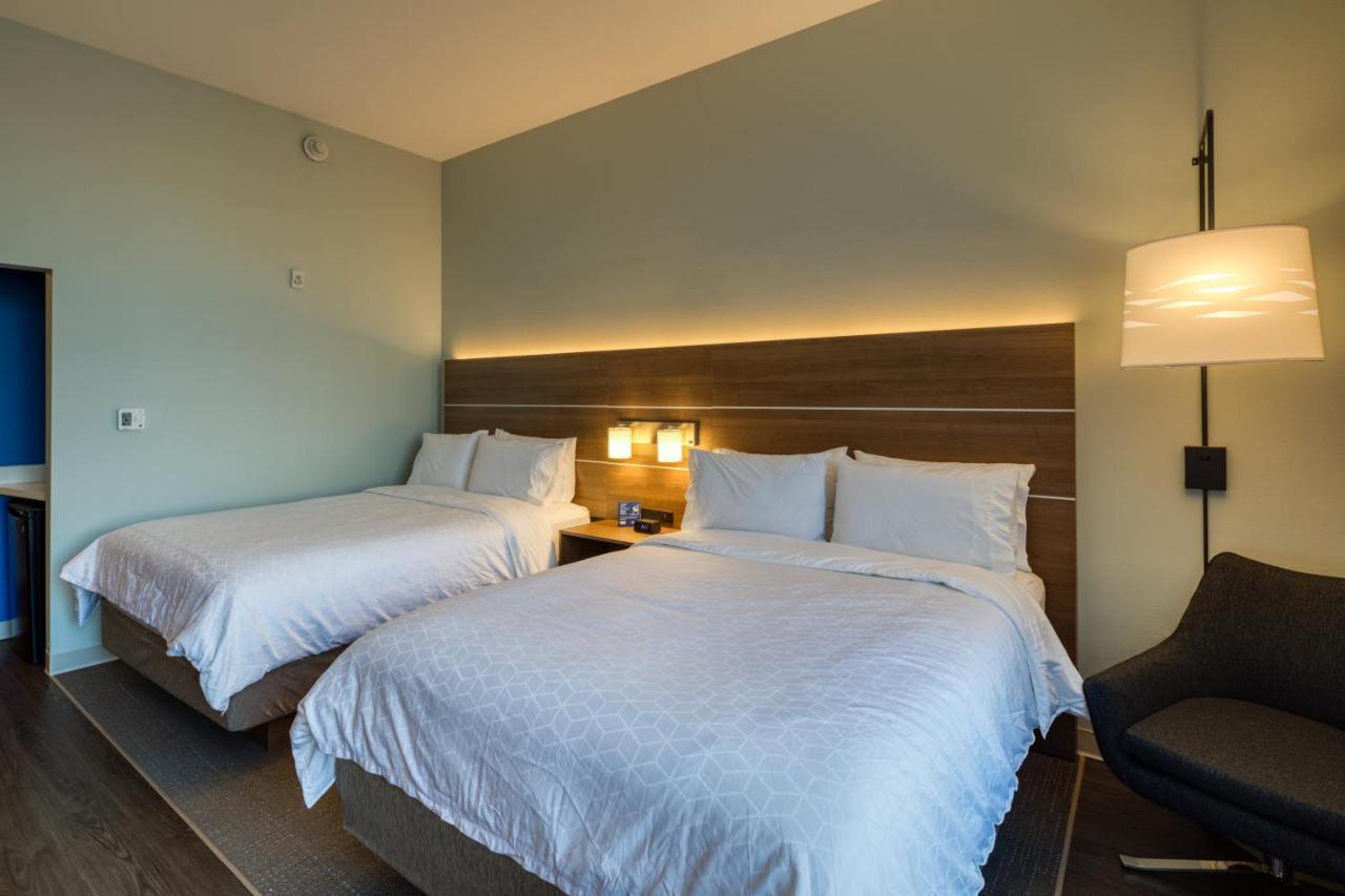 Holiday Inn Express & Suites - Charlotte - South End By Ihg Bagian luar foto
