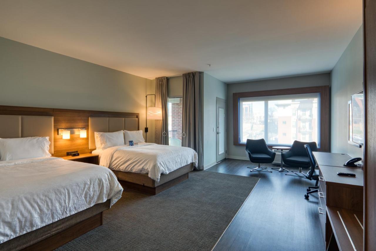 Holiday Inn Express & Suites - Charlotte - South End By Ihg Bagian luar foto