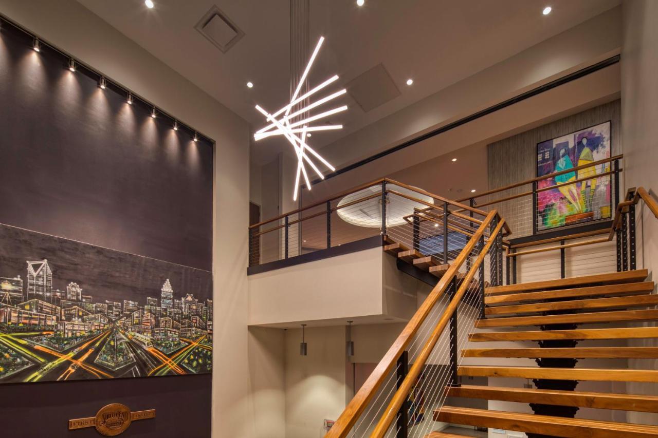 Holiday Inn Express & Suites - Charlotte - South End By Ihg Bagian luar foto