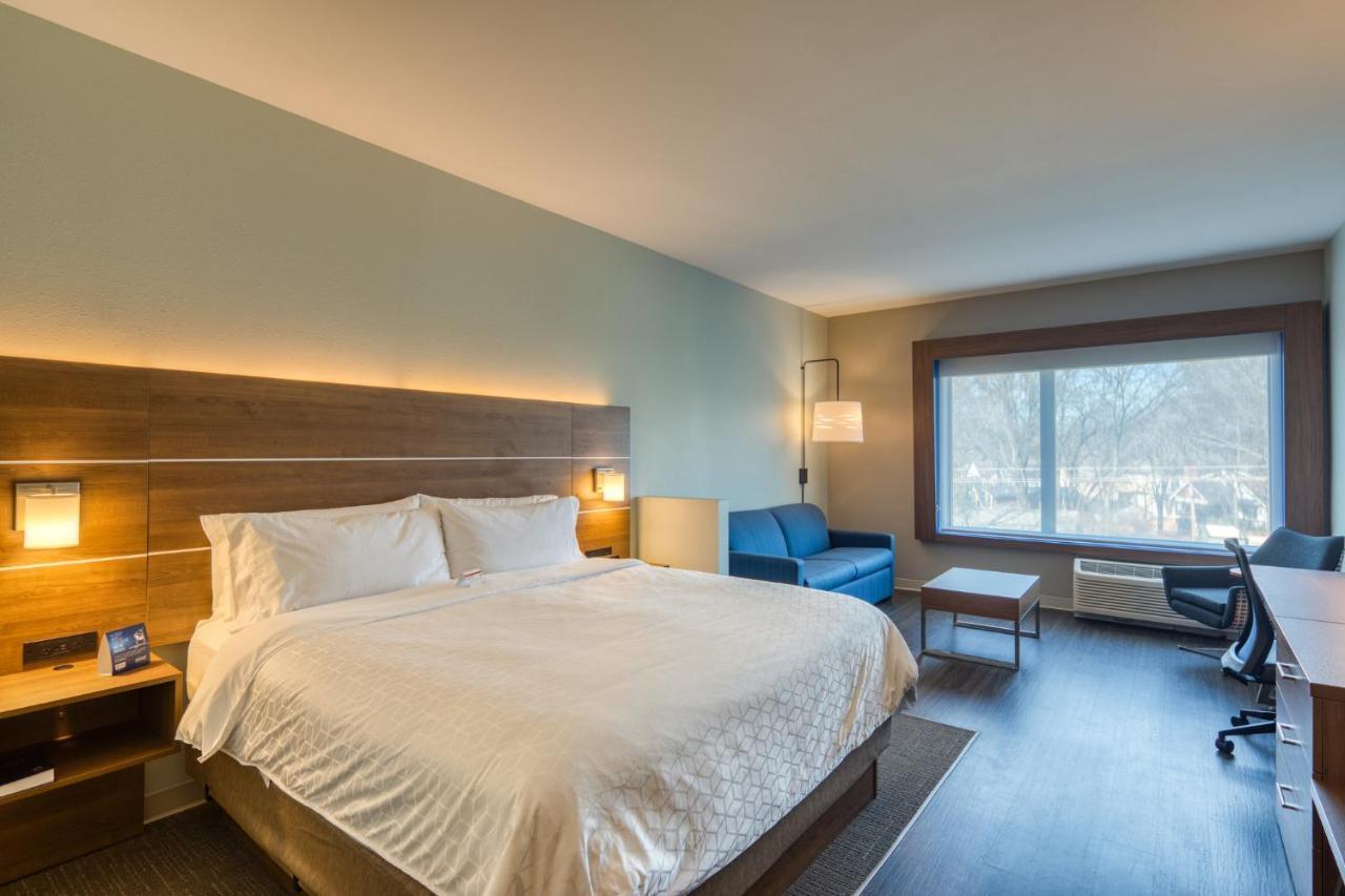 Holiday Inn Express & Suites - Charlotte - South End By Ihg Bagian luar foto