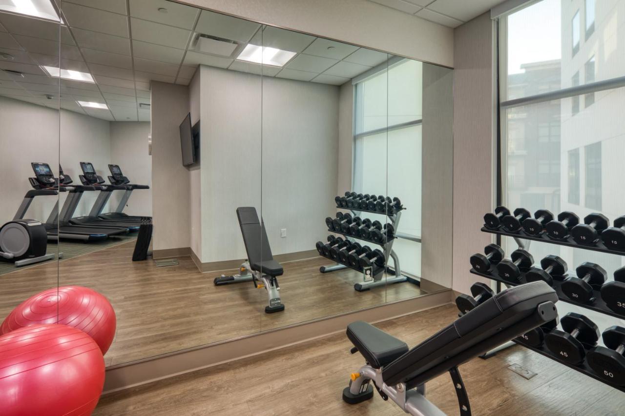 Holiday Inn Express & Suites - Charlotte - South End By Ihg Bagian luar foto