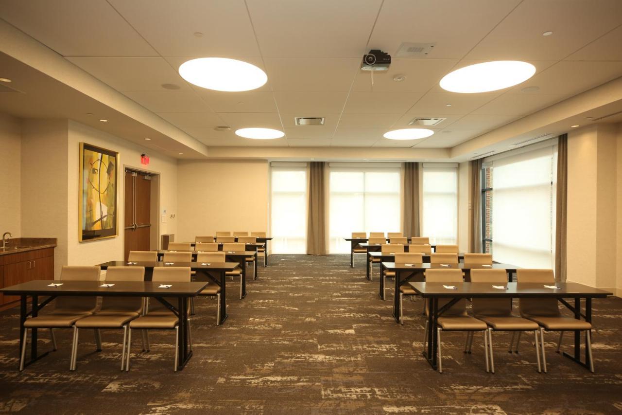 Holiday Inn Express & Suites - Charlotte - South End By Ihg Bagian luar foto
